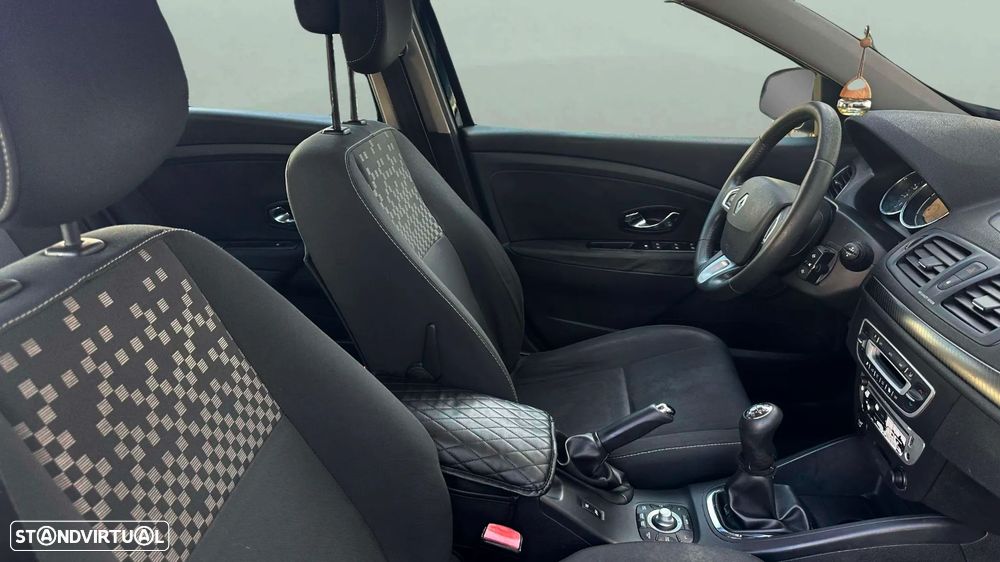 Renault Mégane Sport Tourer 1.5 dCi Dynamique - 12