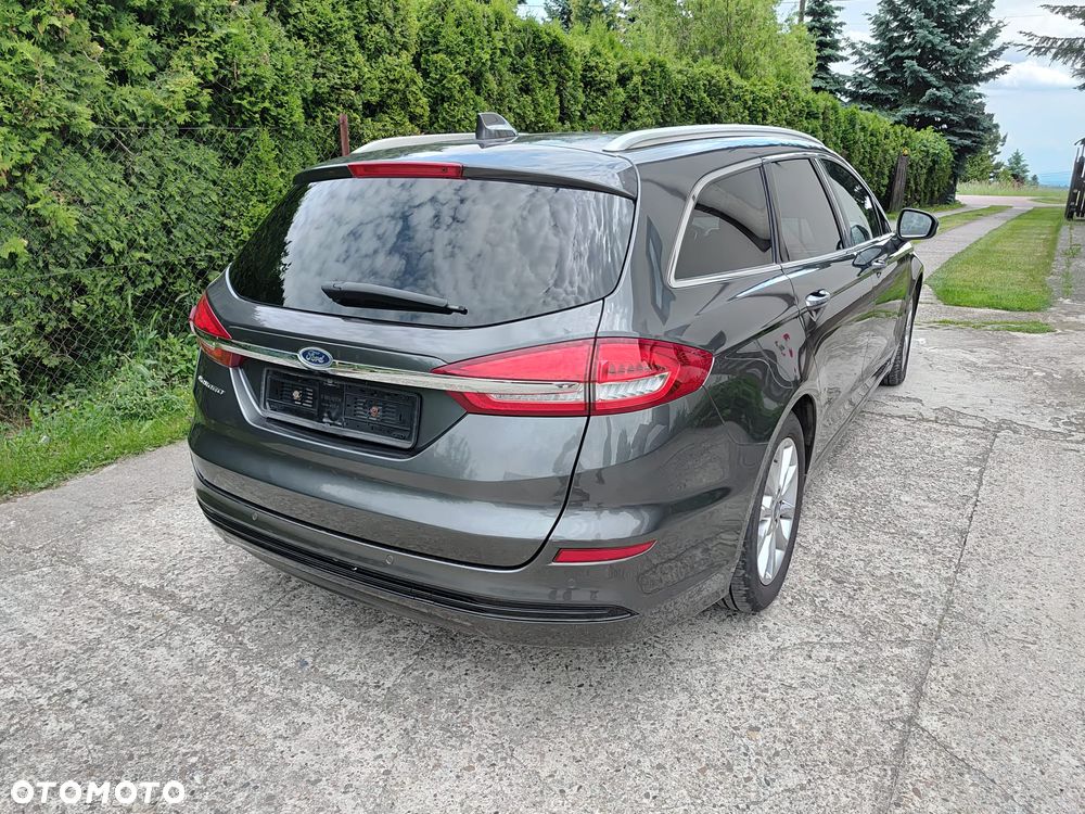 Ford Mondeo - 9