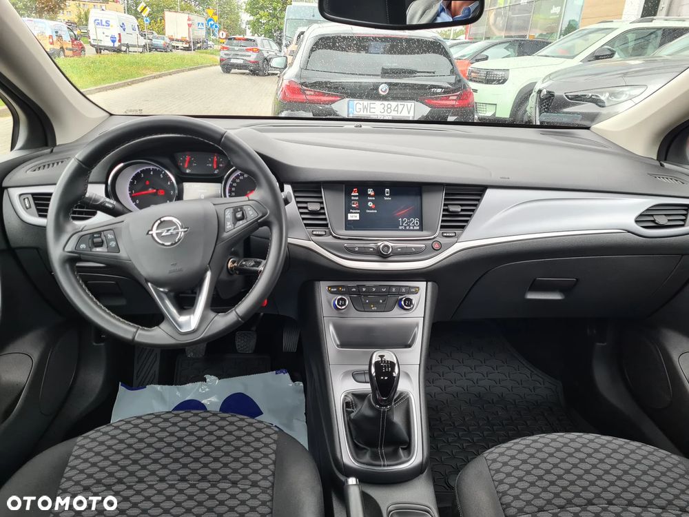 Opel Astra 1.4 T Dynamic S&S - 11