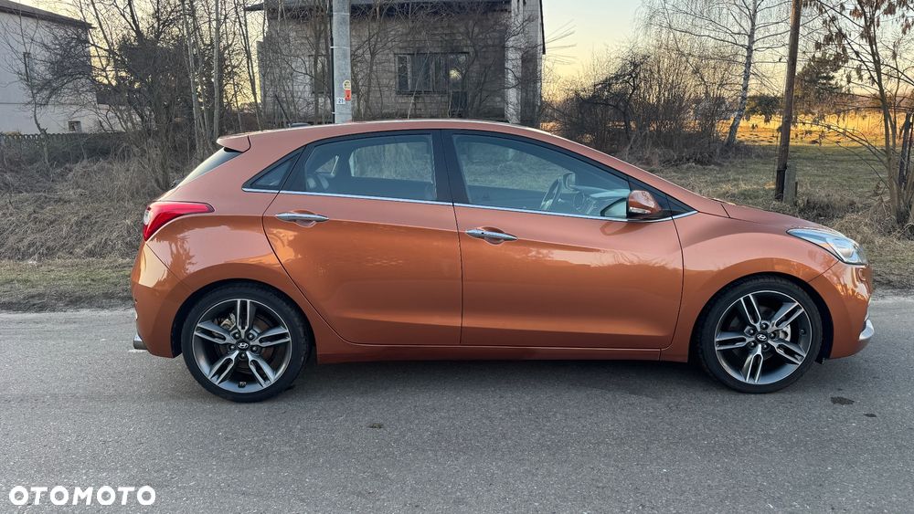 Hyundai i30 1.6 T GDI Turbo - 9