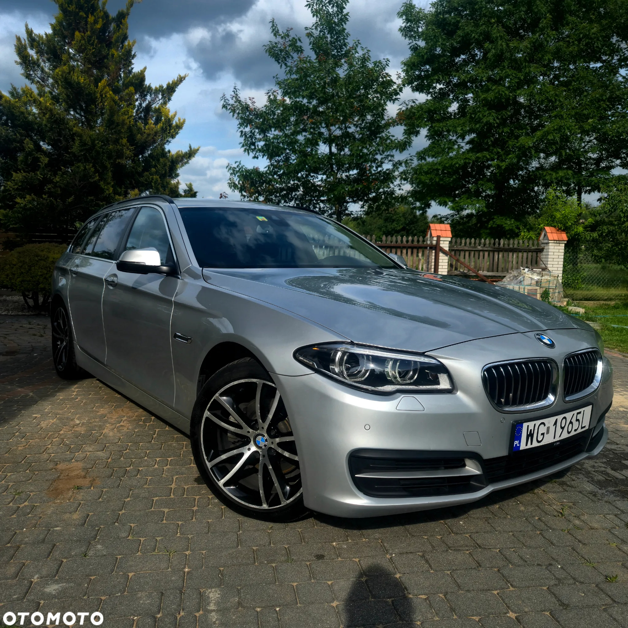BMW Seria 5 520d xDrive - 2