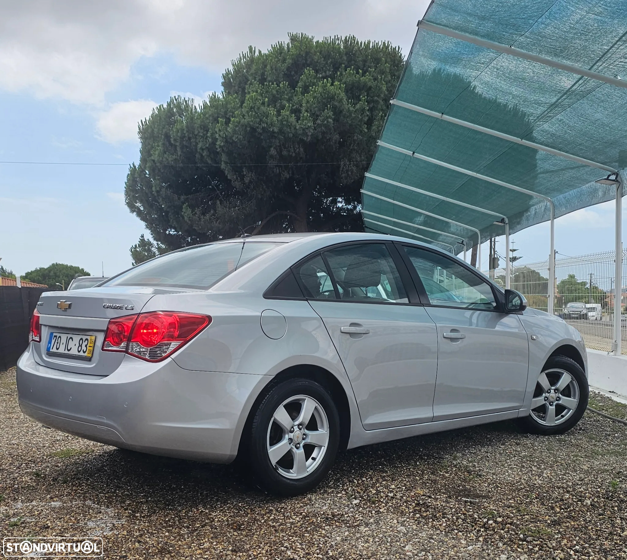 Chevrolet Cruze 1.6 LS - 5
