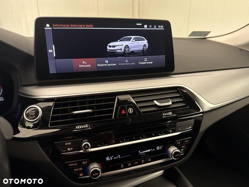BMW Seria 5 520d xDrive mHEV - 15