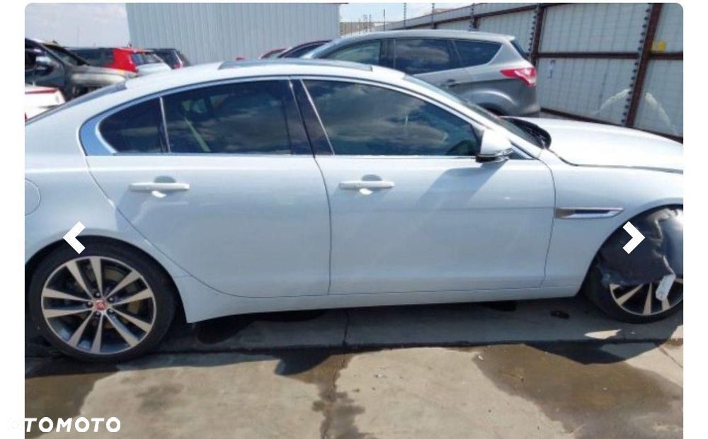 Jaguar XE - 26