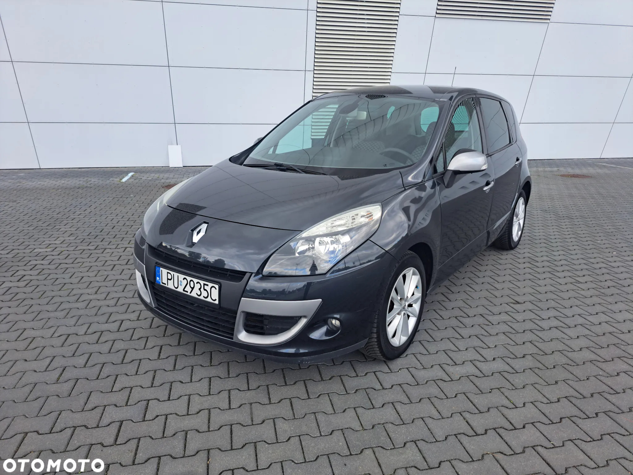 Renault Scenic 1.6 16V TomTom Edition - 2