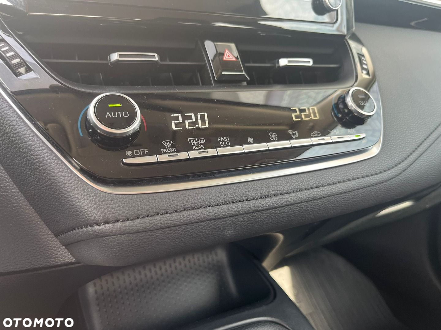 Toyota Corolla - 21
