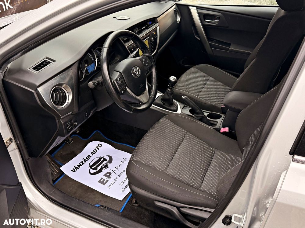 Toyota Auris 1.4 D-4D Unique - 9