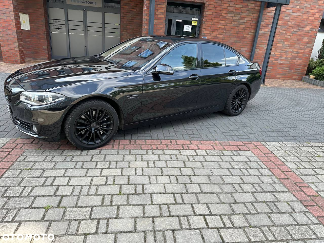 BMW Seria 5 528i xDrive Luxury Line - 17