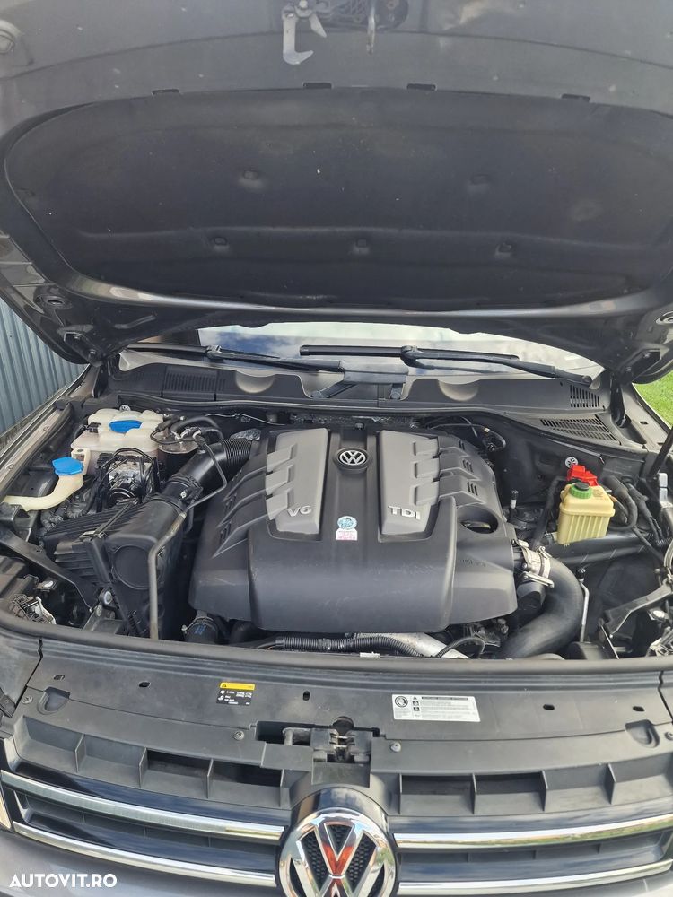 Volkswagen Touareg - 16