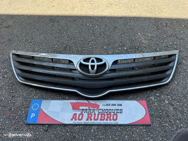 Grelha Toyota avensis t27 2009-2012