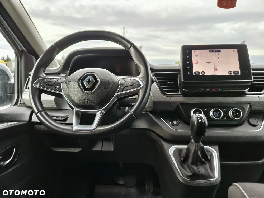 Renault Trafic - 21