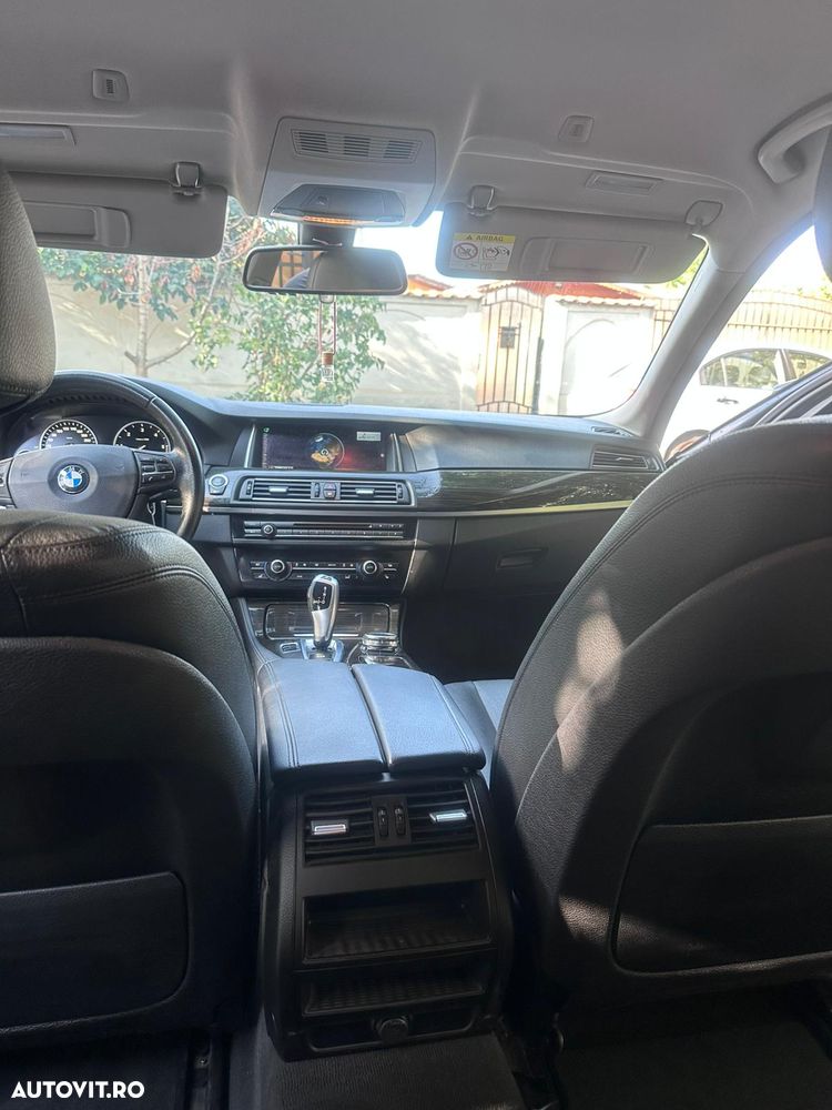 BMW Seria 5 520d AT - 20