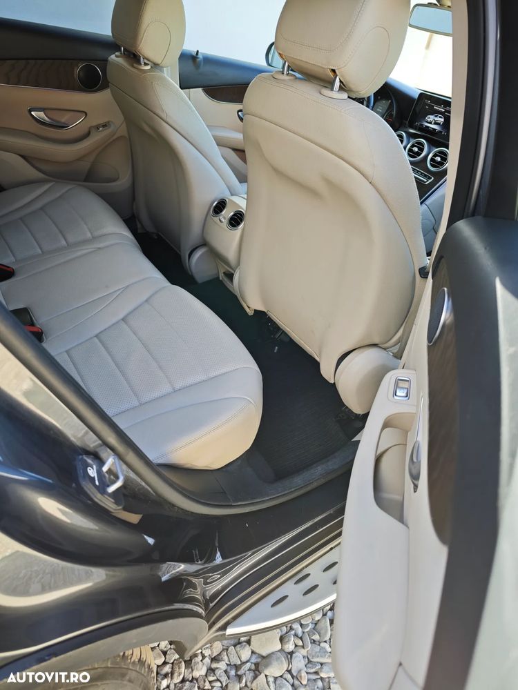 Mercedes-Benz GLC 250 d 4MATIC 9G-TRONIC - 13