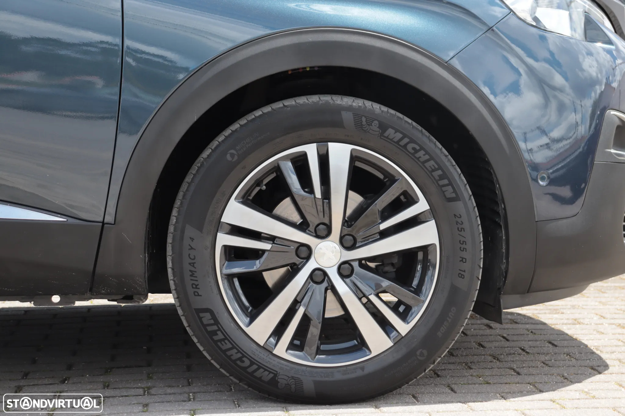 Peugeot 5008 1.2 PureTech Allure EAT8 - 6