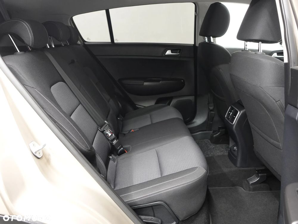 Kia Sportage 1.6 CRDI AWD SPIRIT - 22