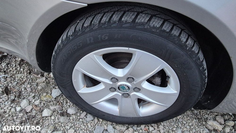 Skoda Octavia 1.2 TSI ACTIVE - 19