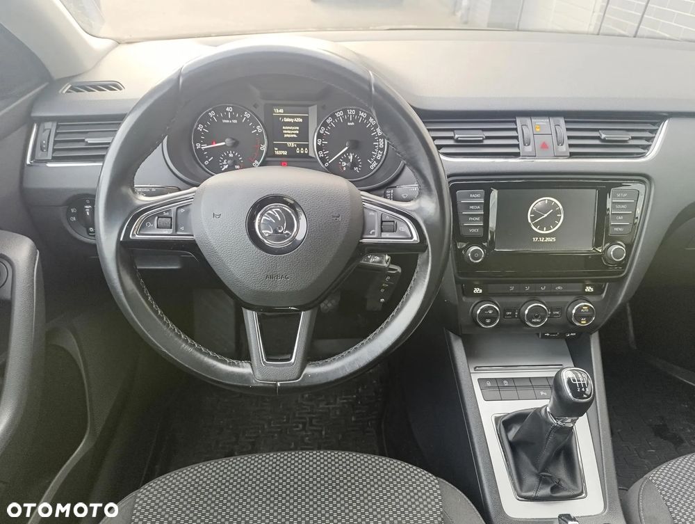 Skoda Octavia 1.4 TSI Ambition - 9