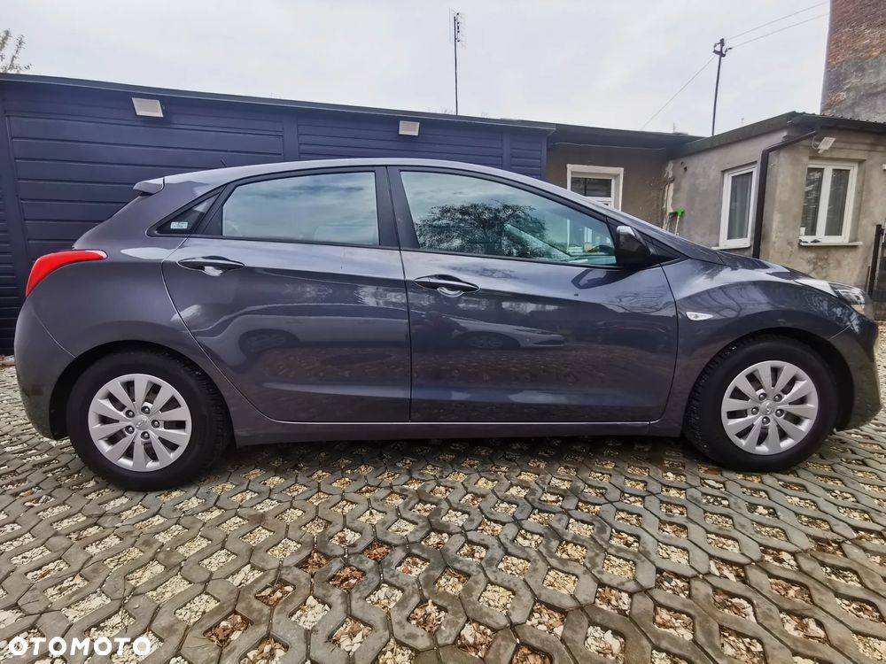 Hyundai i30 1.6 CRDi Comfort - 32