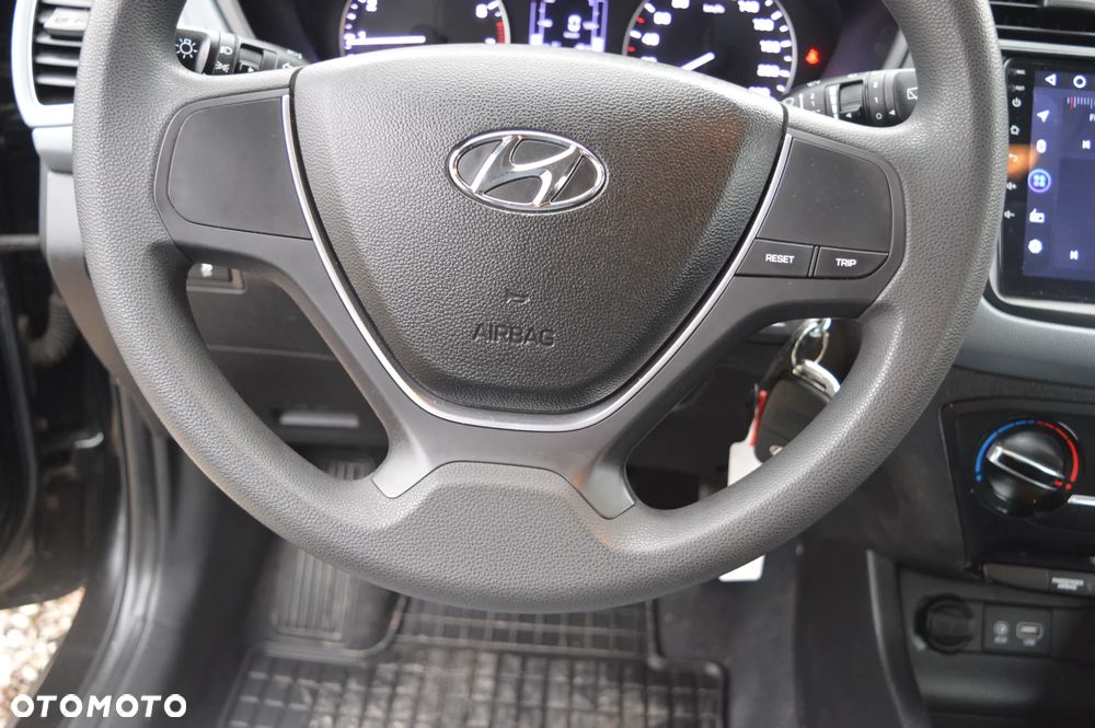 Hyundai i20 blue 1.2 - 25