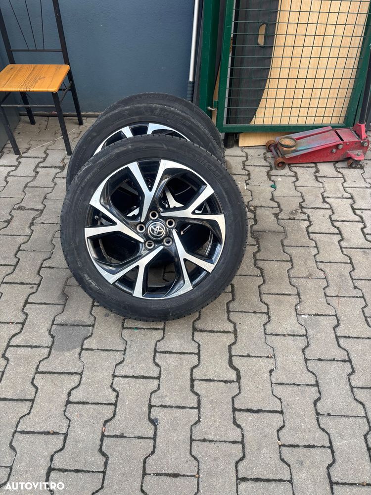 Toyota C-HR 2.0 Lounge - 12