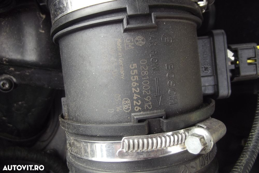 Debitmetru aer Opel Insignia 2.0 Opel Astra J euro 5 carcasa filtru ae - 2