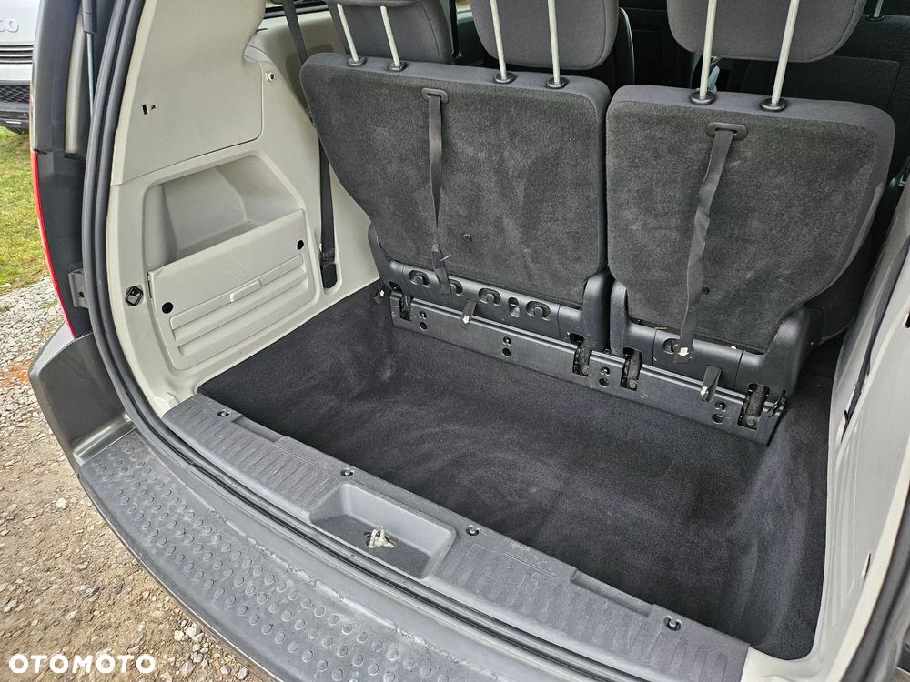 Chrysler Grand Voyager 2.8 CRD LX - 7