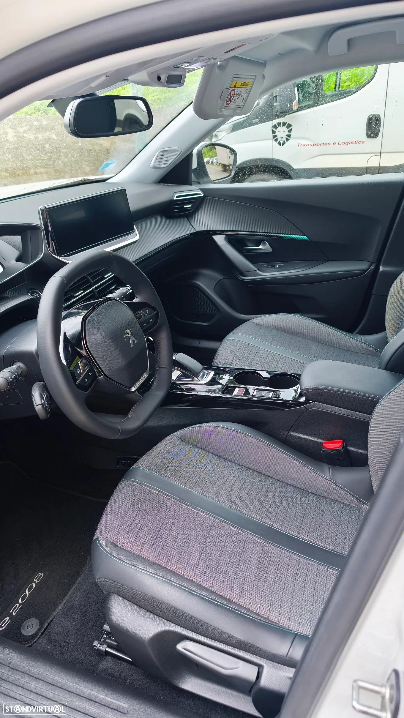 Peugeot e-2008 50 kWh Allure Pack - 9