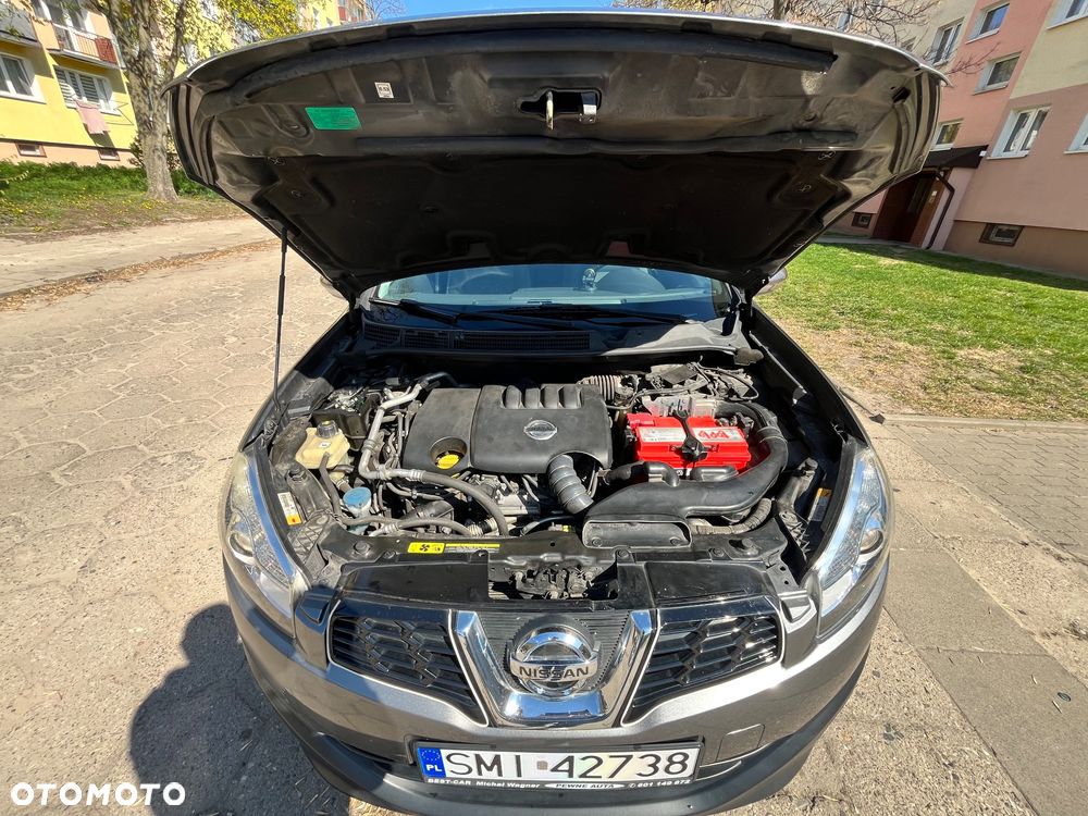 Nissan Qashqai 2.0 dCi 4 x 4 DPF 360 - 6