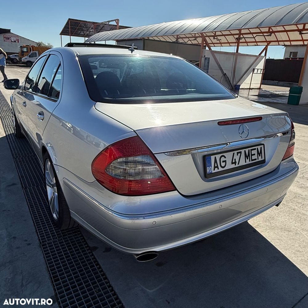 Mercedes-Benz E - 4