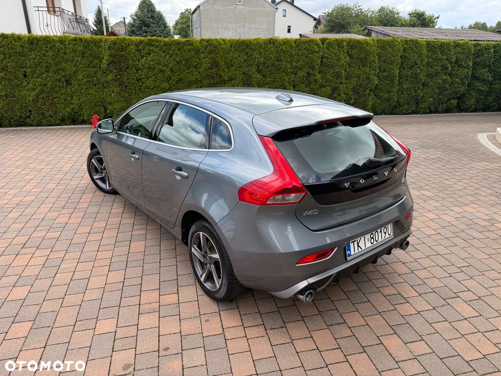Volvo V40 D2 Drive-E R-Design Momentum - 34