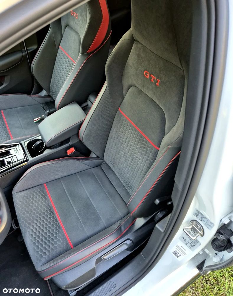 Volkswagen Golf 2.0 TSI GTI Clubsport DSG - 11