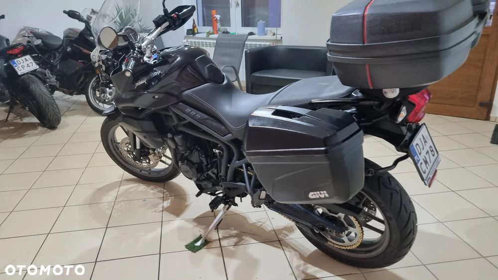 Triumph Tiger - 8