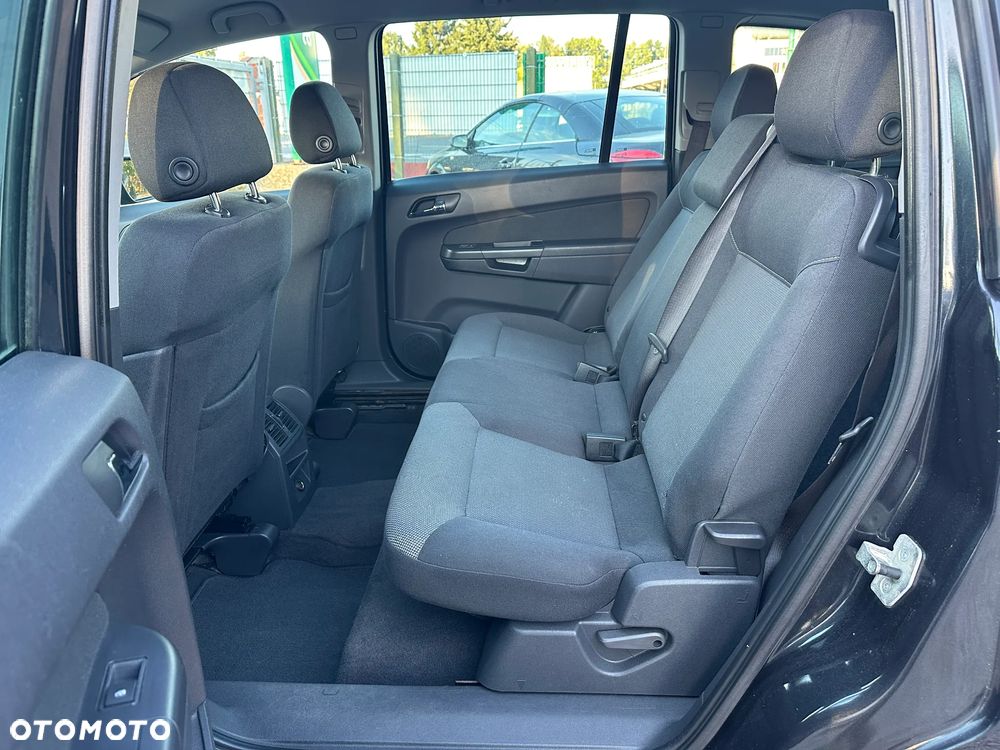 Opel Zafira - 28