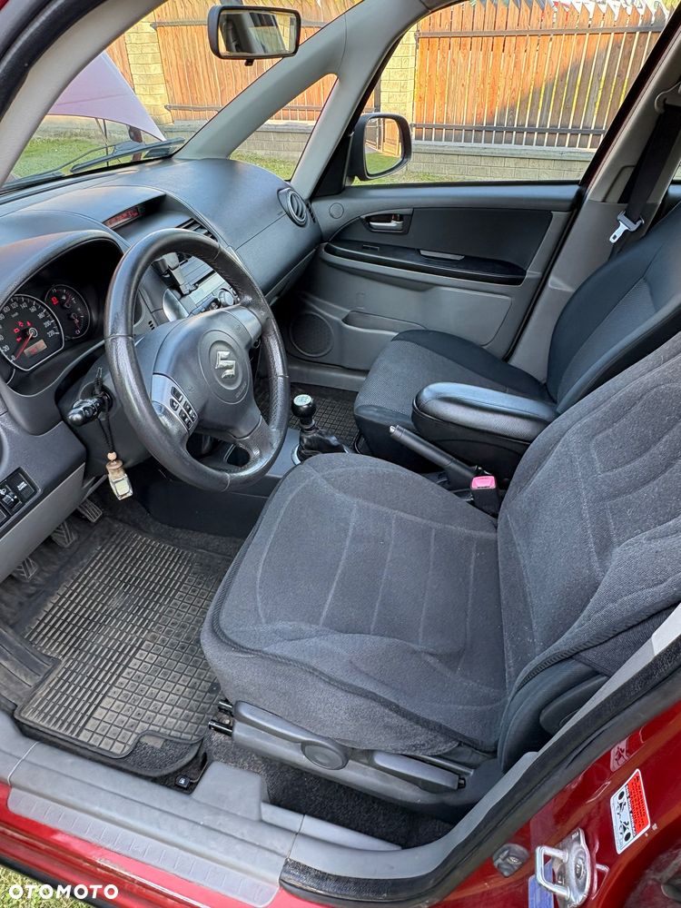 Suzuki SX4 - 9