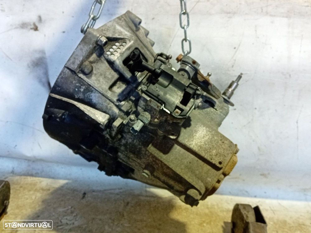 Caixa de velocidades manual PEUGEOT 5008 I (0U_, 0E_) - 2