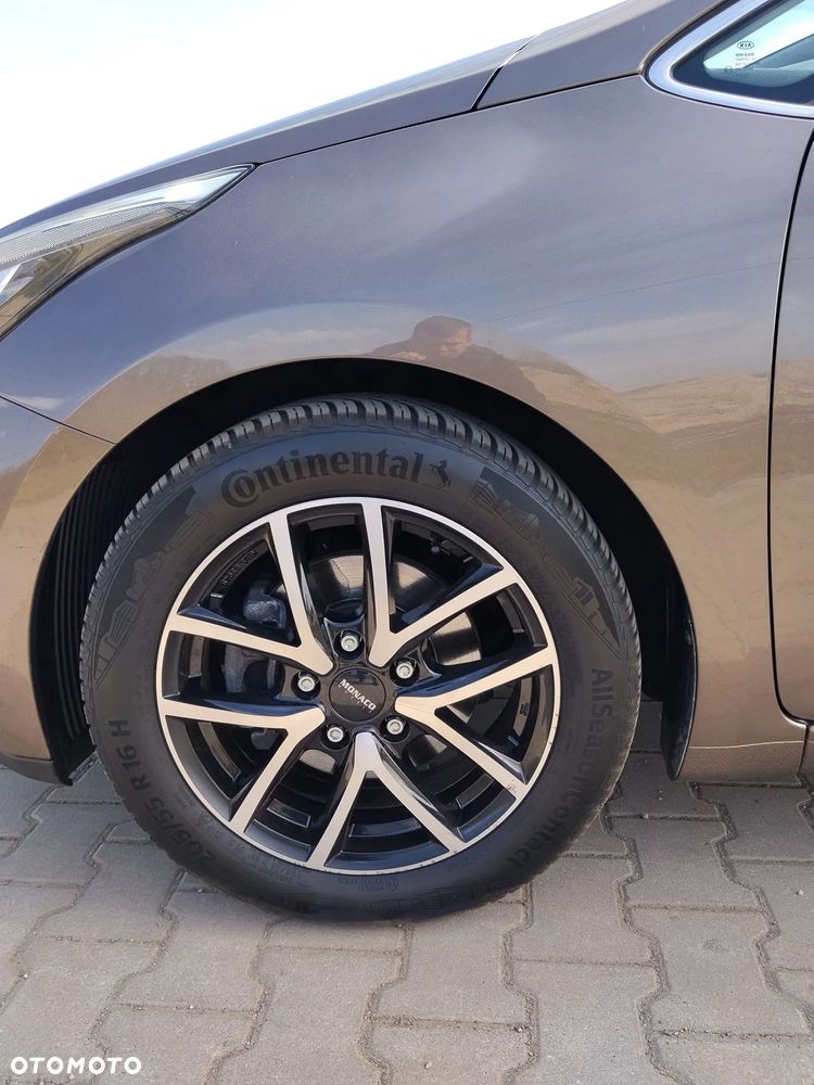 Kia Ceed 1.6 GDI ISG Platinum Edition - 13