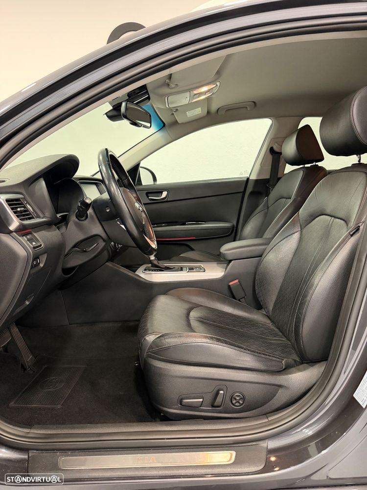 Kia Optima SW 2.0 CVVT PHEV - 11