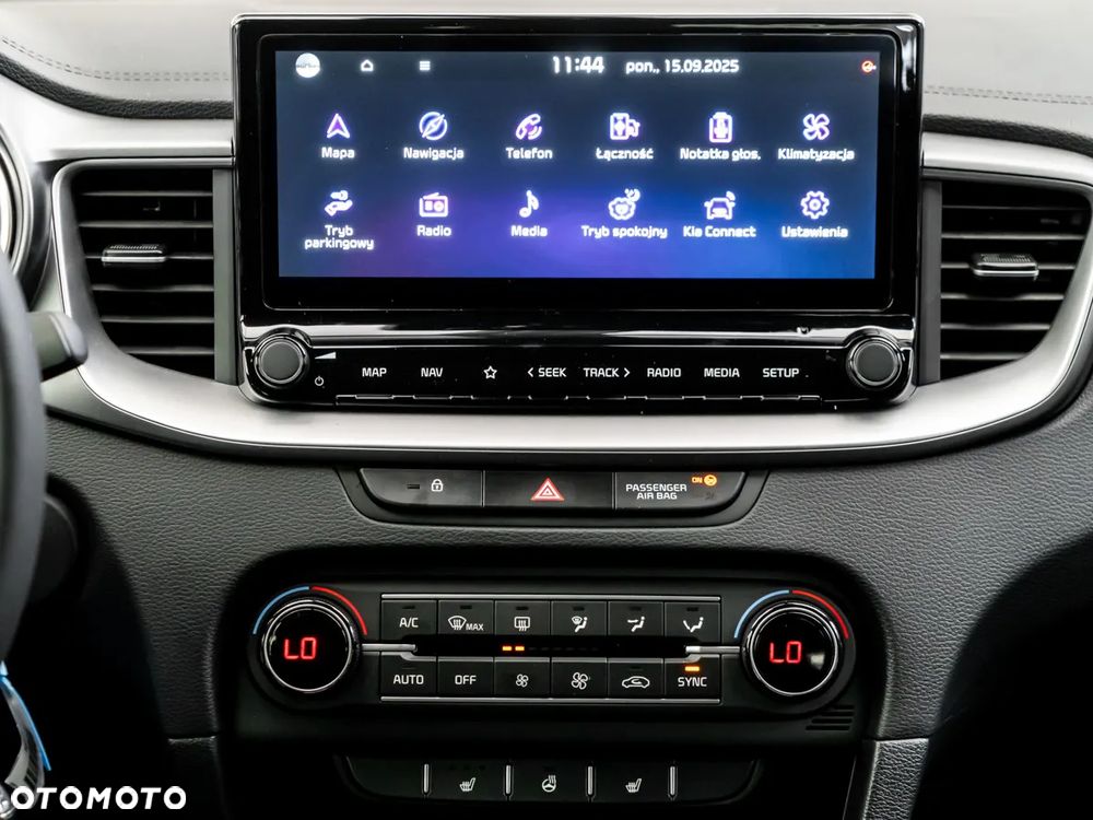 Kia XCeed 1.5 T-GDI M - 25