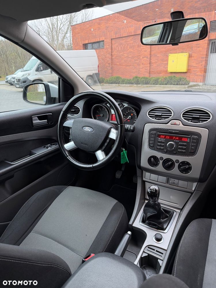 Ford Focus 1.6 16V Ambiente - 35