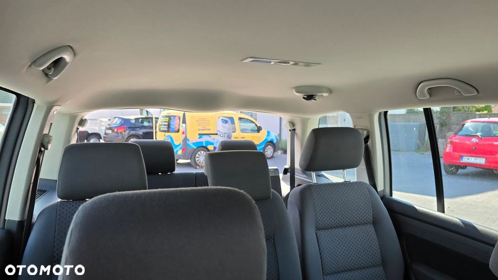 Volkswagen Touran 1.6 - 5