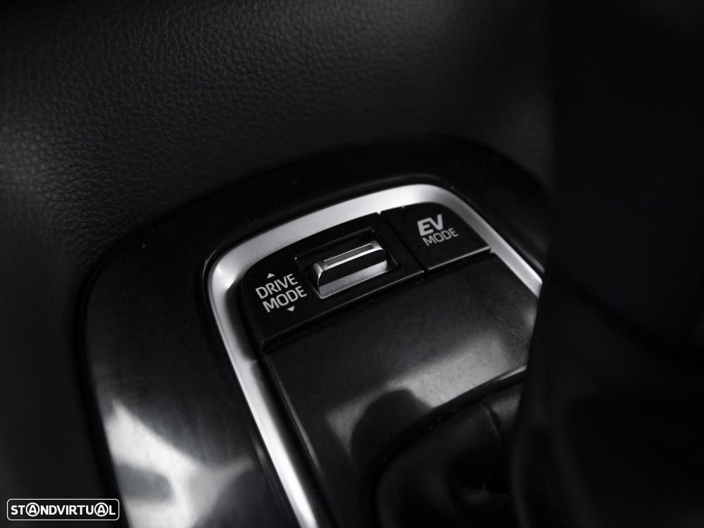 Toyota Corolla 1.8 Hybrid Active - 18