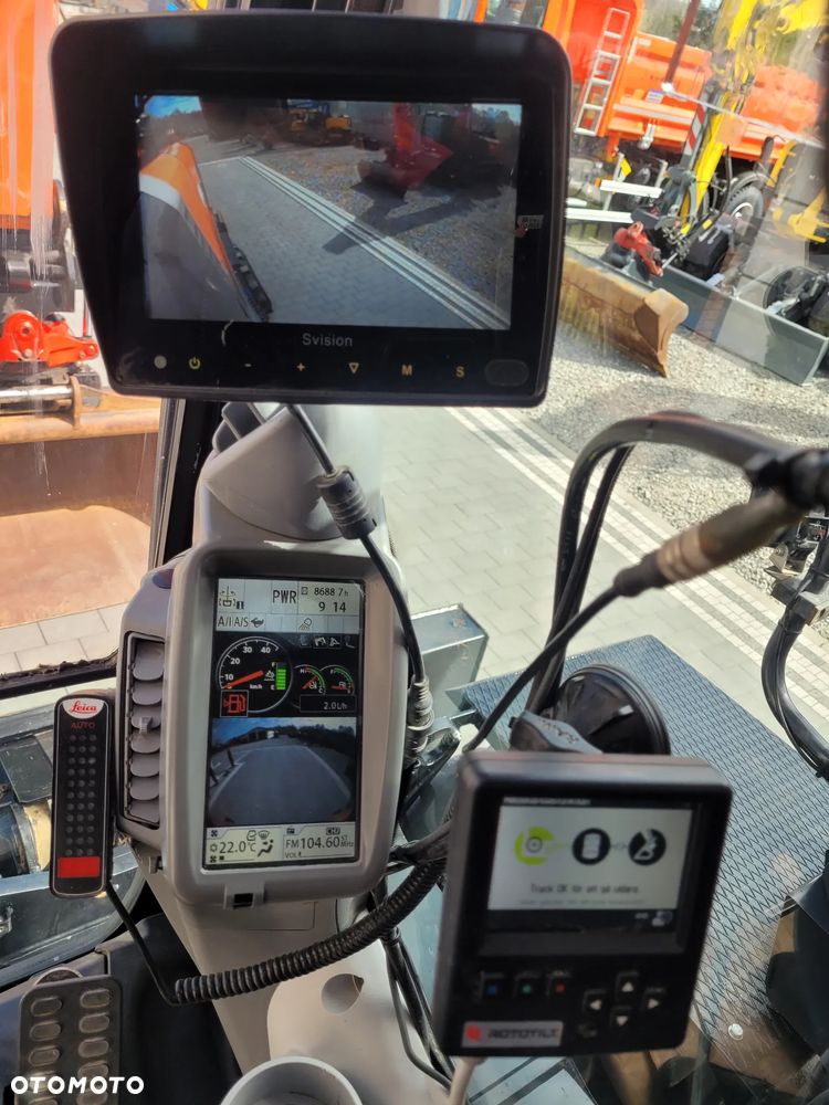 Hitachi ZX 140W / ROTOTILT ze szczypcami / system GPS 3D LEICA / - 22