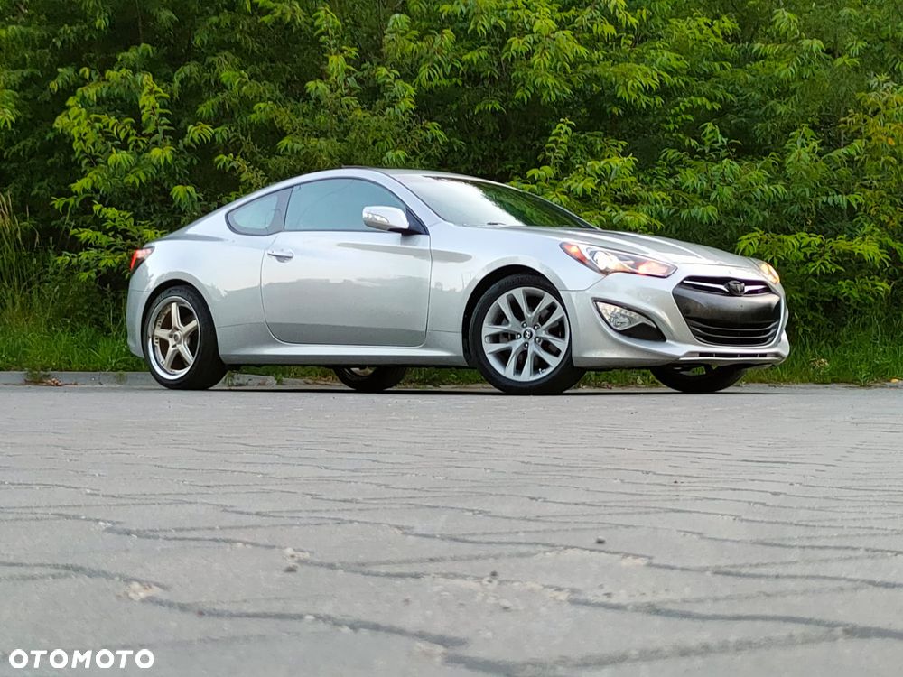 Hyundai Genesis Coupe 3.8 V6 Executive - 1
