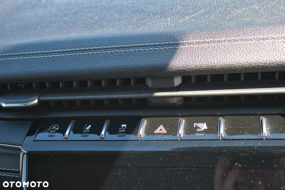 Jeep Grand Cherokee - 17