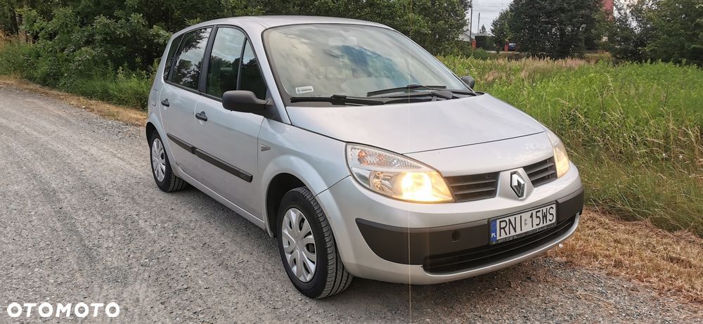 Renault Scenic - 1