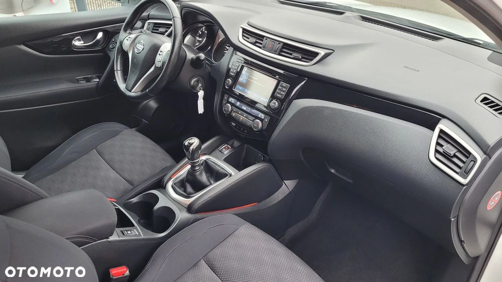 Nissan Qashqai 1.2 DIG-T Acenta EU6 - 14
