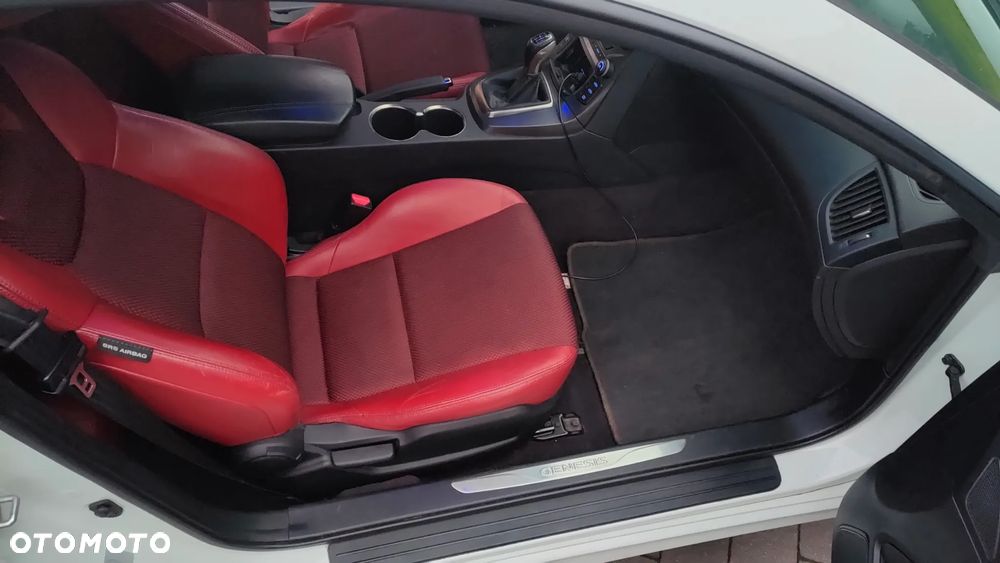 Hyundai Genesis - 27