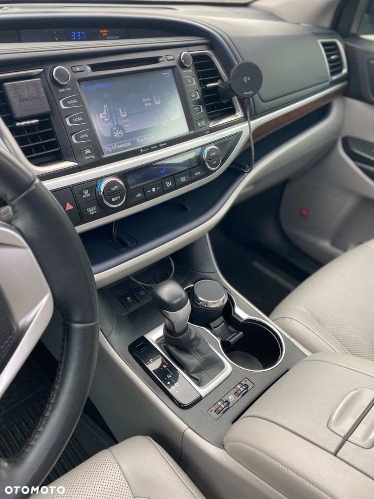 Toyota Highlander - 13
