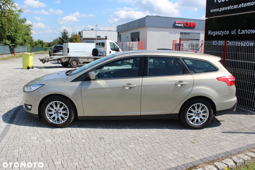 Ford Focus 1.6 TDCi ECOnetic 88g Start-Stopp-System Titanium - 5