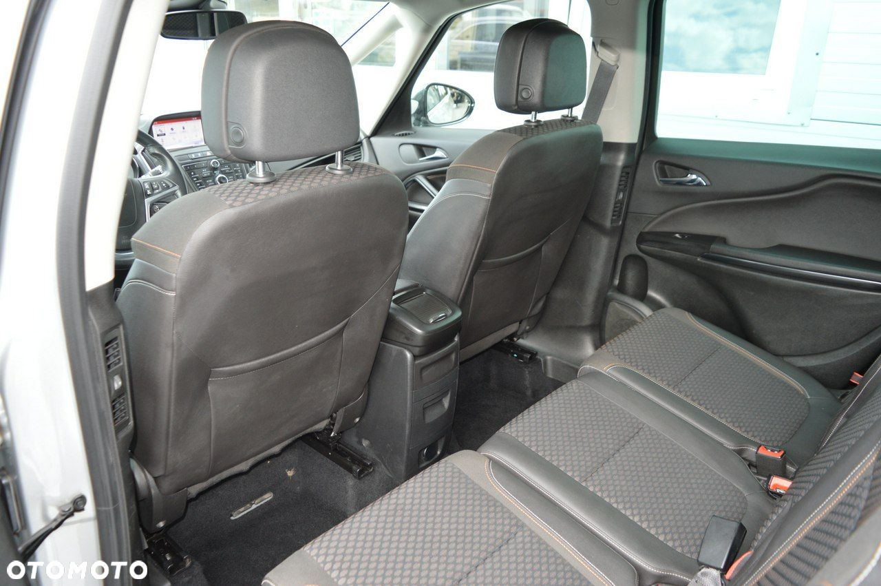 Opel Zafira 1.6 CDTI Enjoy - 32
